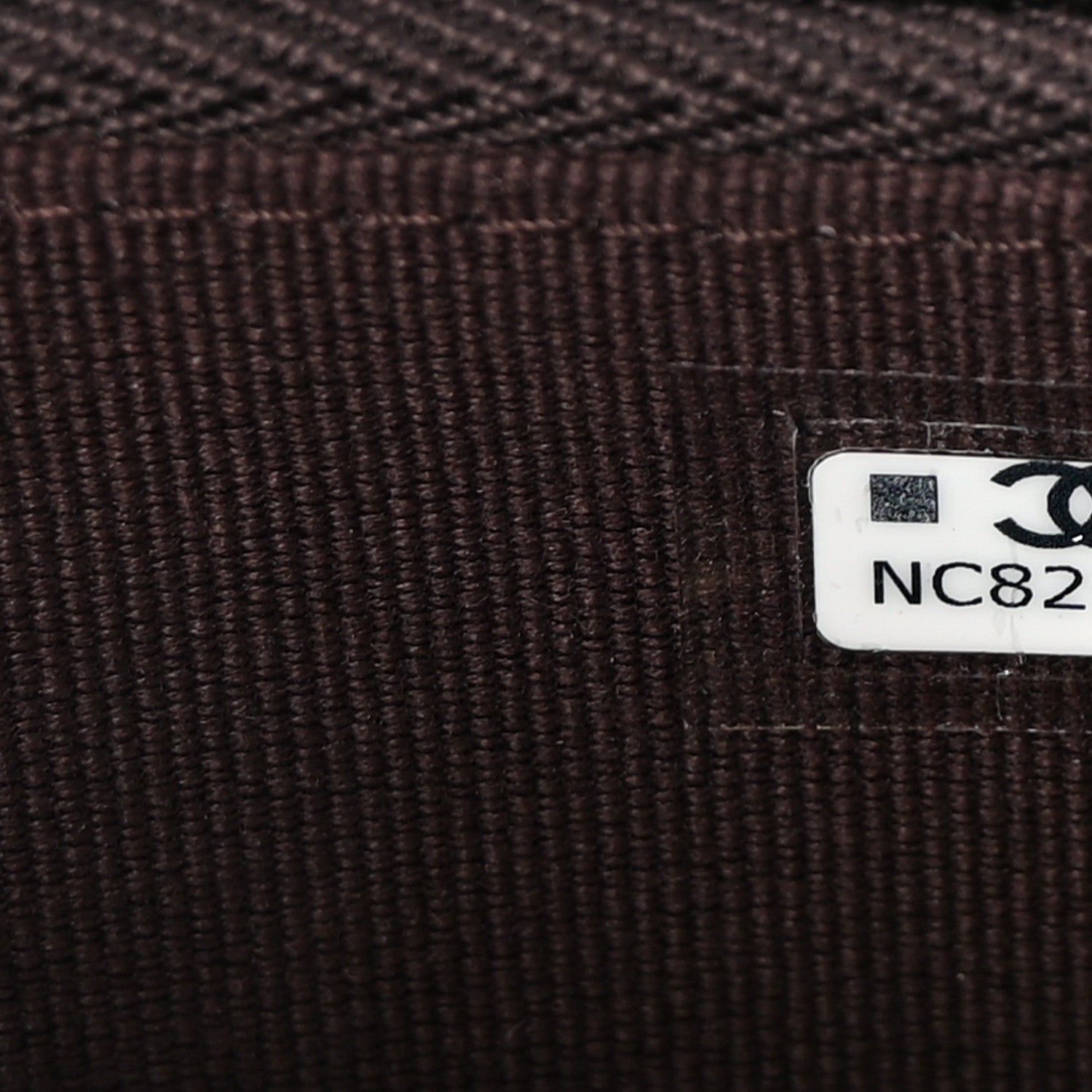 Caviar Quilted Textured CC Zip Around  Holder Burgundy