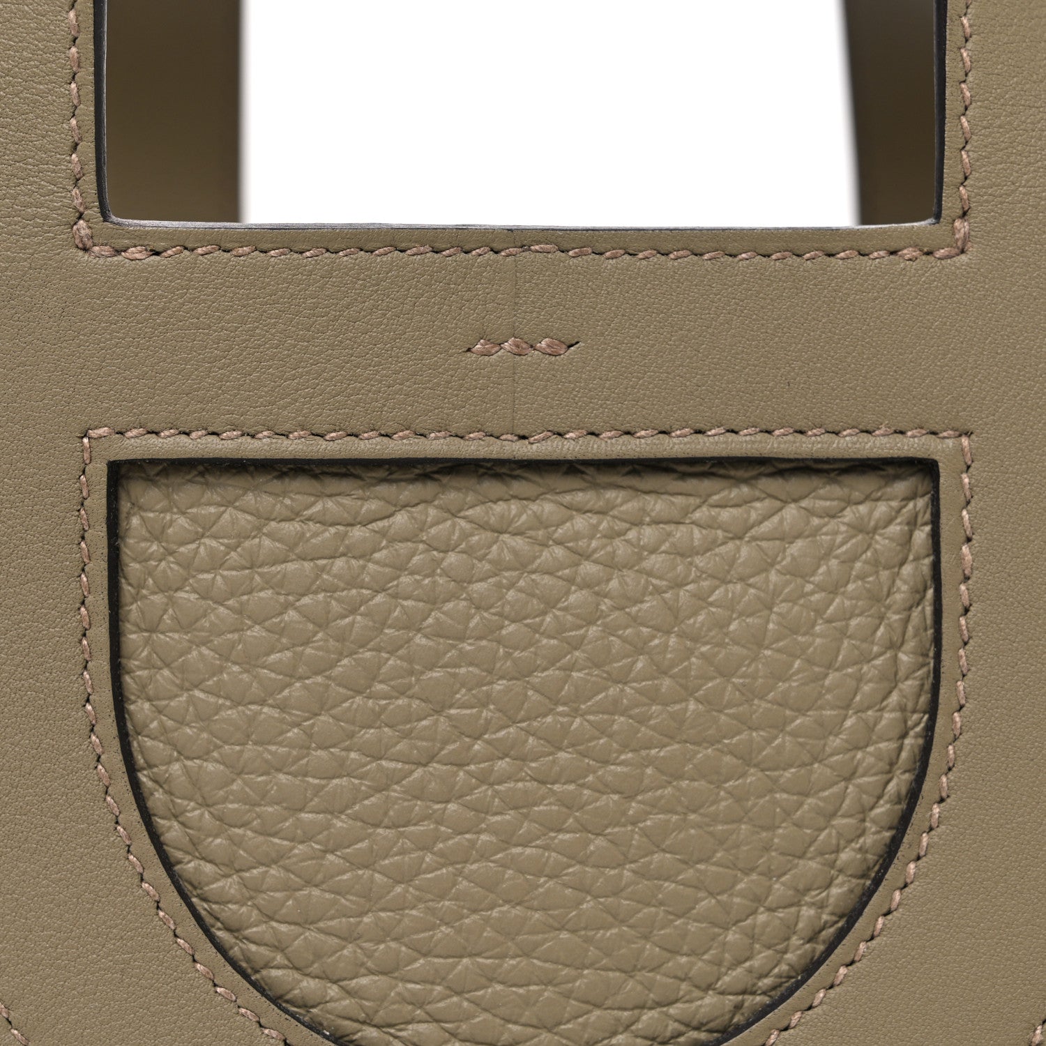 Taurillon Clemence Swift In-The-Loop 18 Bag Beige Marfa