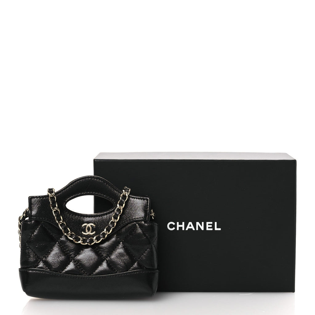 Shiny Lambskin Quilted Micro 31 Clutch With Chain Black