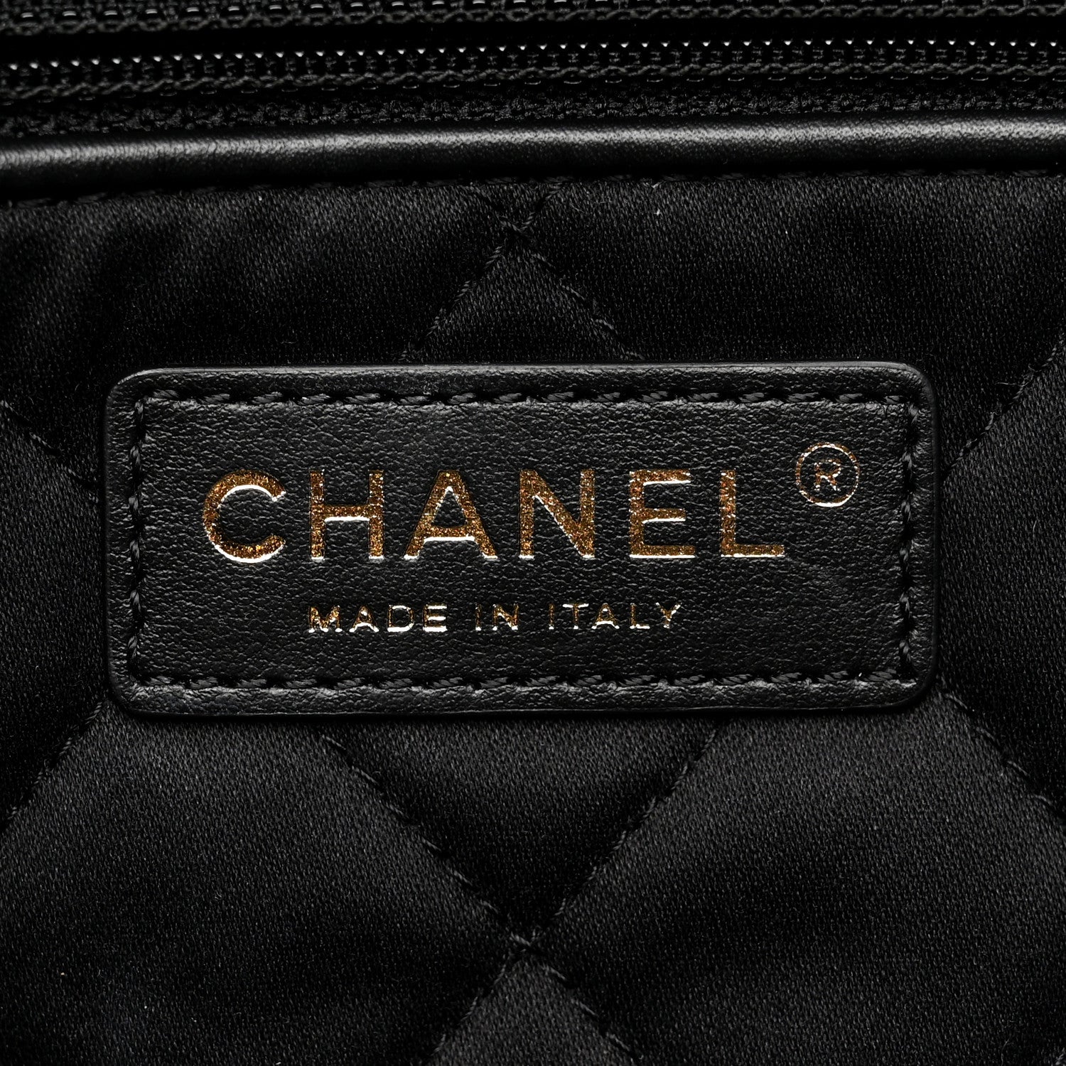 Shiny Calfskin Quilted Small Chanel 22 Black