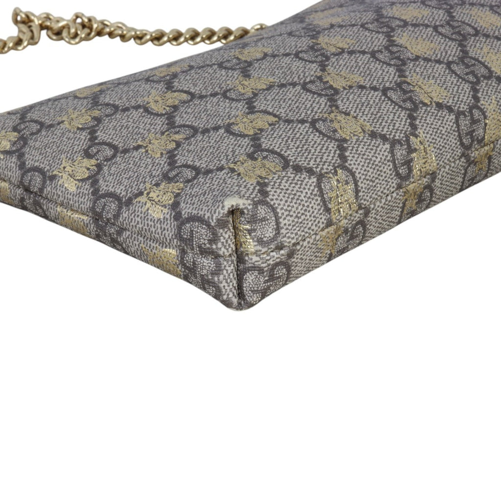 Gucci GG Supreme Monogram Bees Chain Pouch
