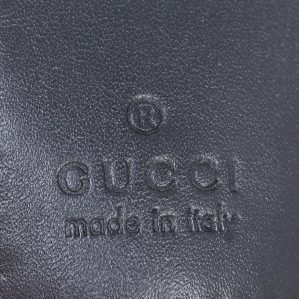 Gucci GG Supreme Monogram Bees Chain Pouch
