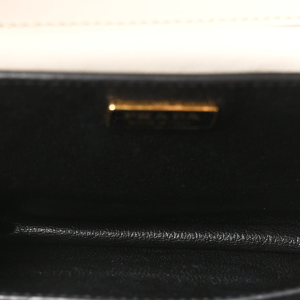 City Calf Saffiano Cahier Bag Talco Black