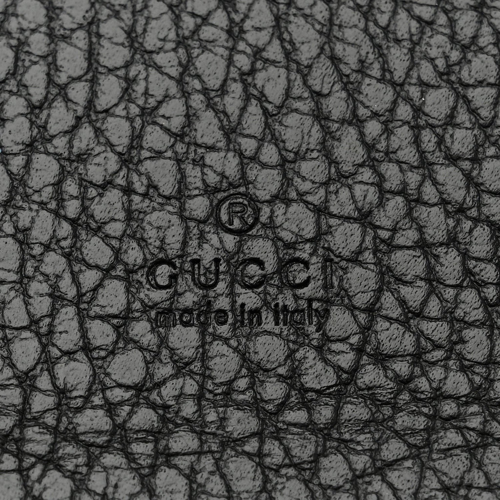 Pebbled Calfskin GG Marmont  Case Black