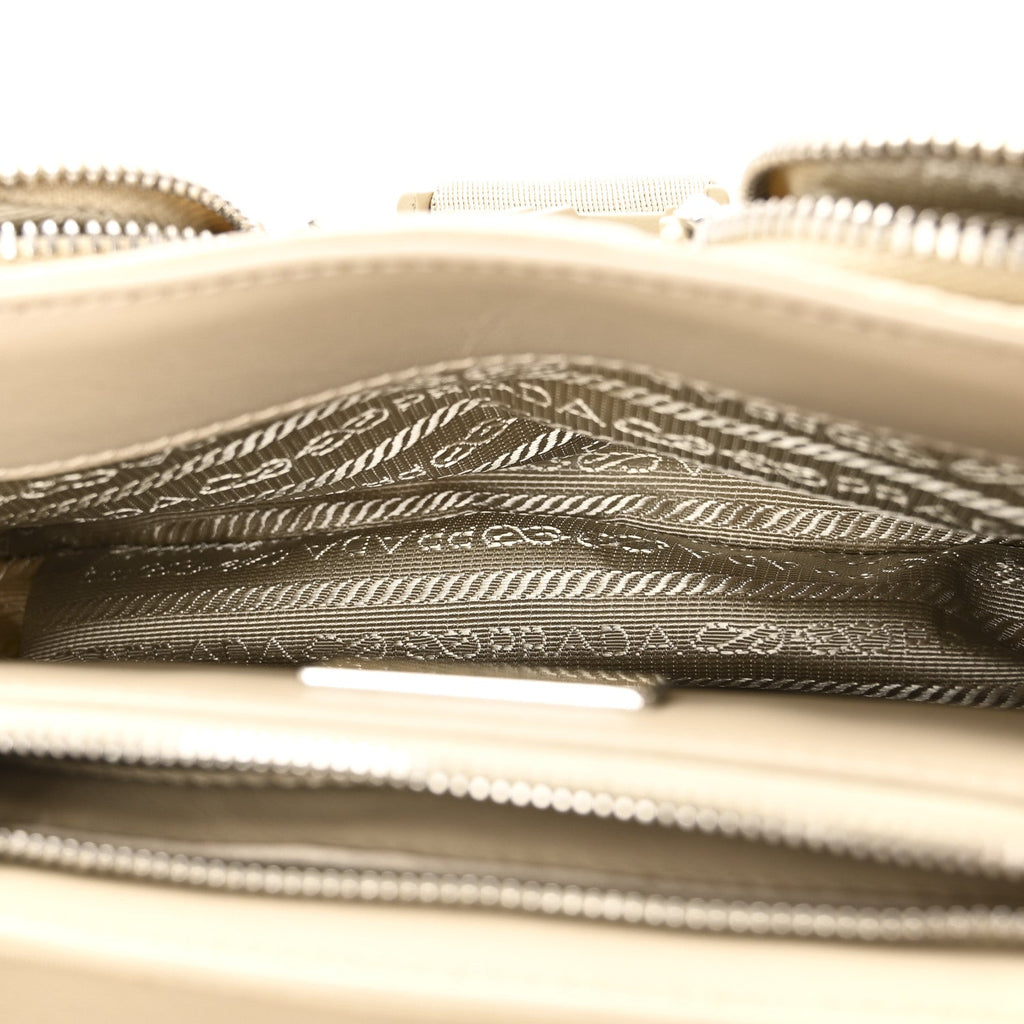 Re-Nylon Spazzolato Double Pocket Buckle Shoulder Bag Deserto