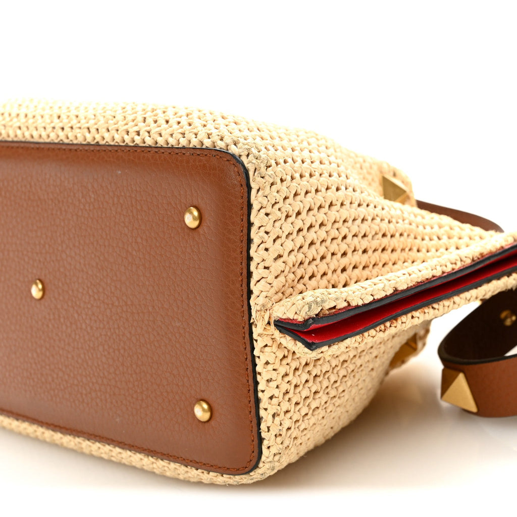 Raffia Grained Calfskin Small Rockstud Vlogo Tote Naturale