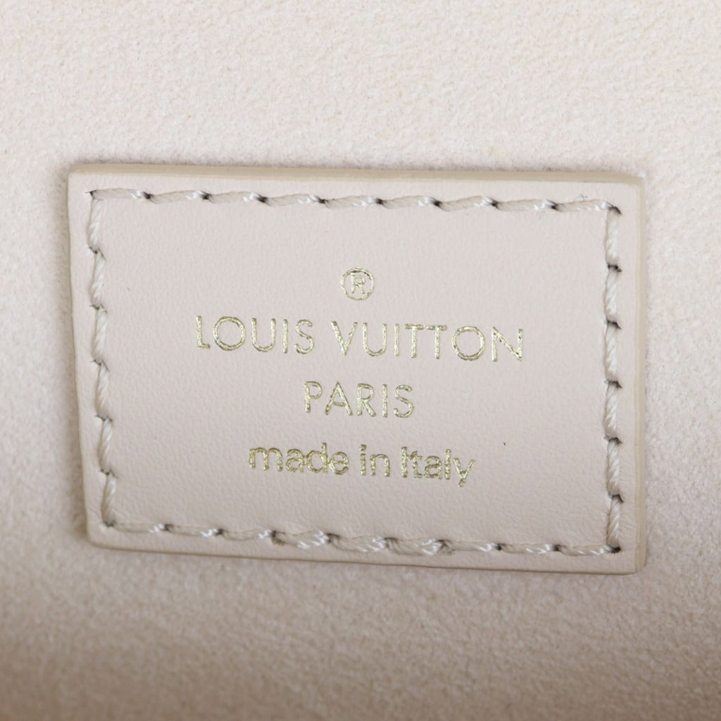 Louis Vuitton Saumur BB Epi
