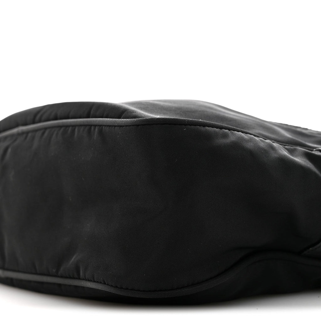 Nylon Vela Messenger Bag Black