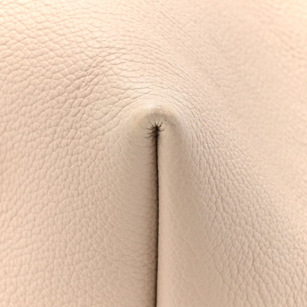 Grained Calfskin Low Key Hobo MM Limestone
