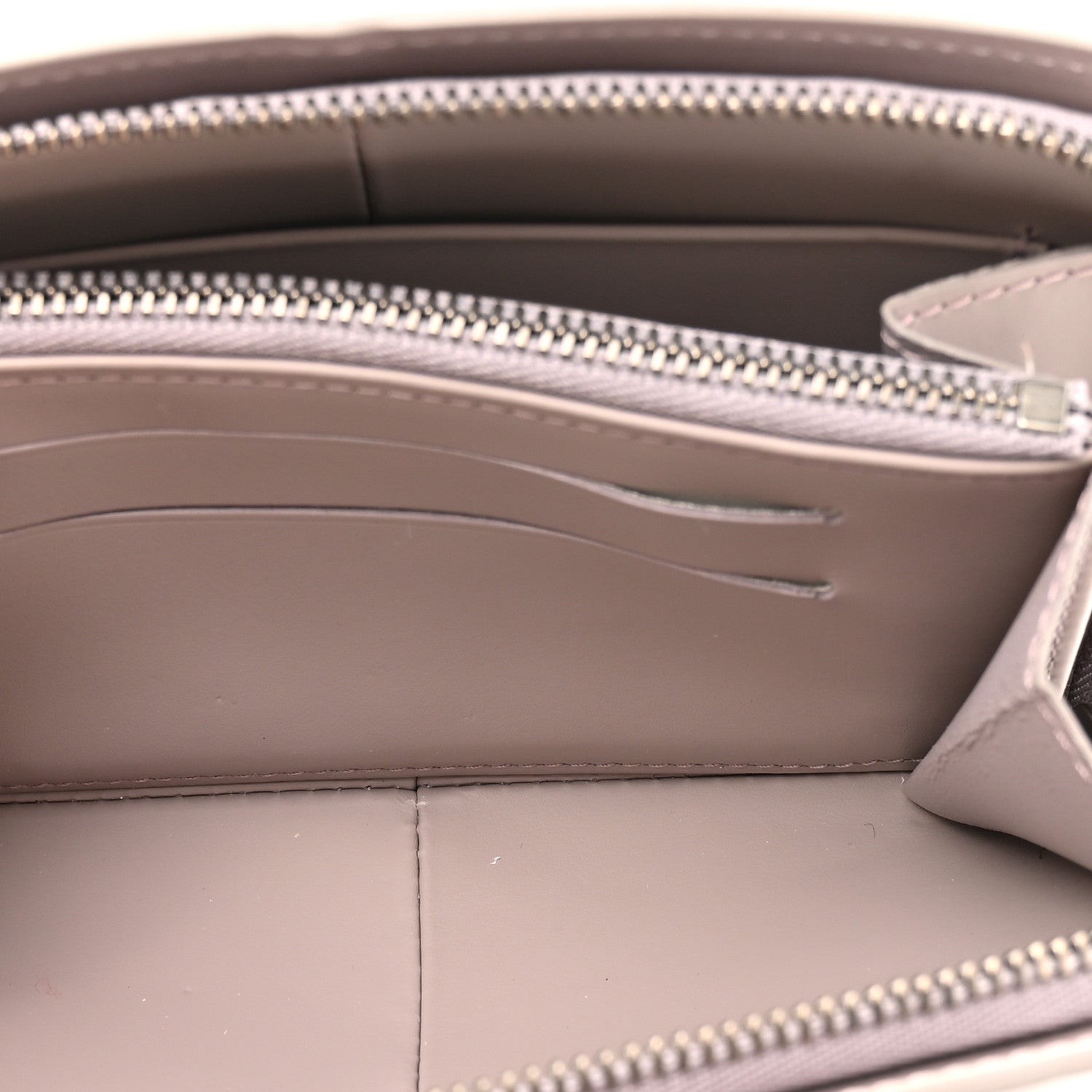 Epi Dauphine 17 Cosmetic Pouch Lilac