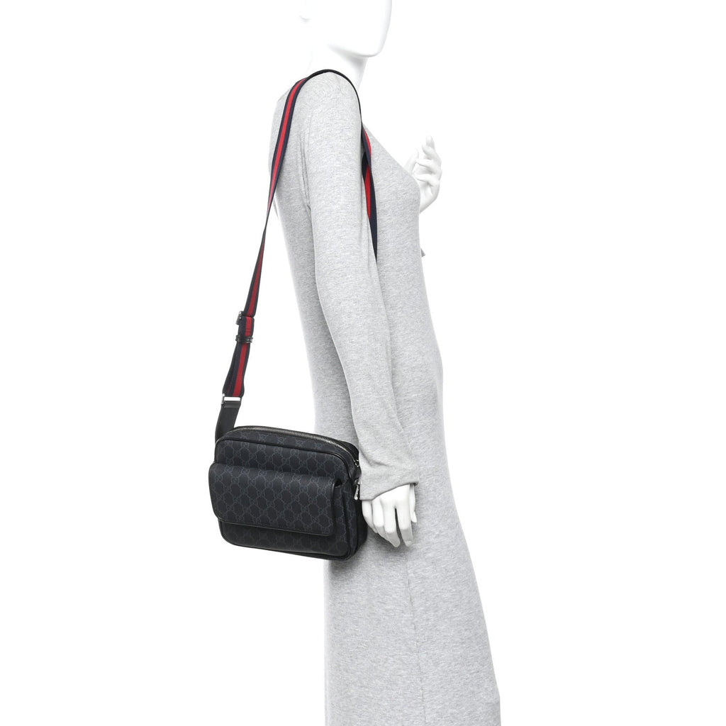 GG Supreme Monogram Small Crossbody Bag Black
