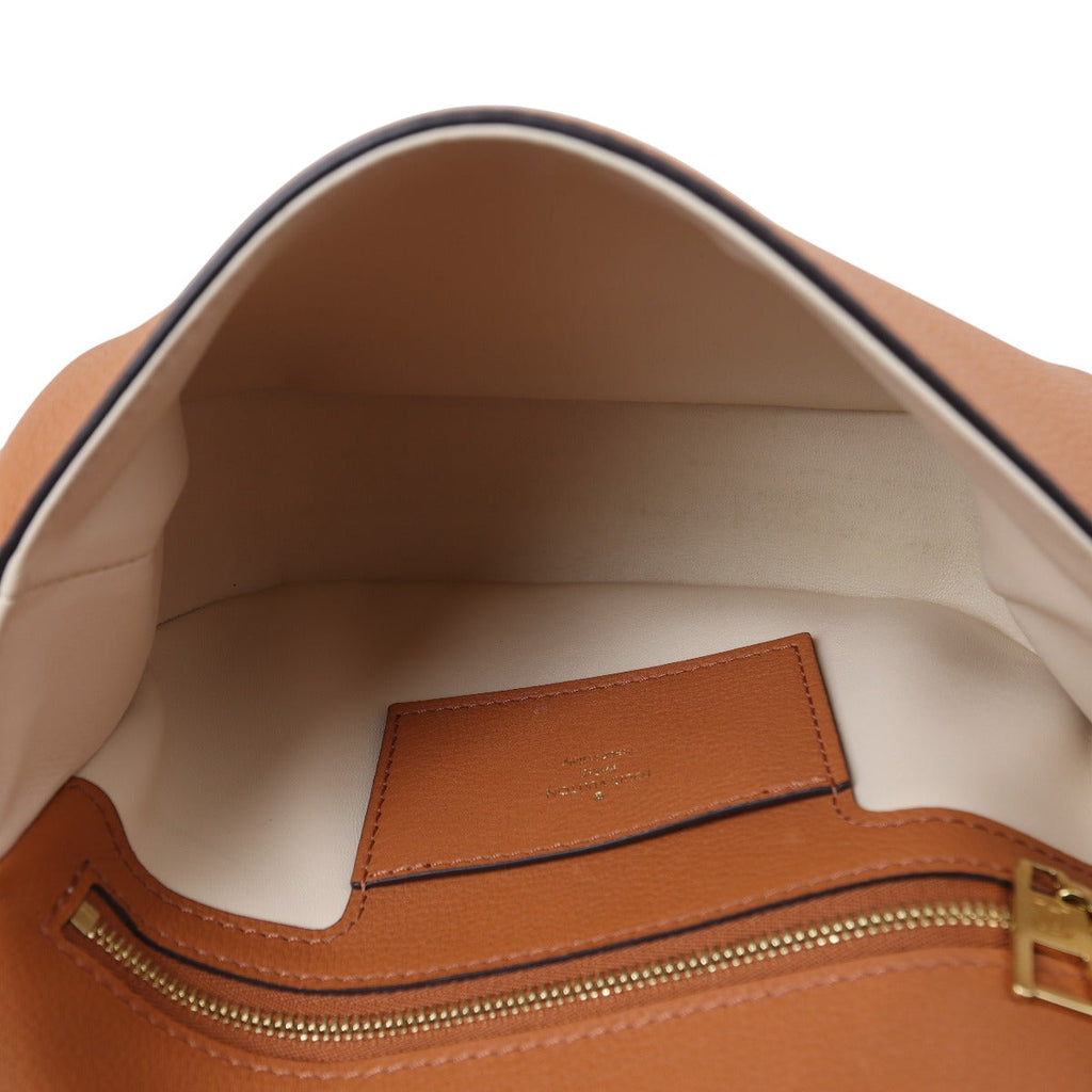 Louis Vuitton LV Pont 9 Soft PM