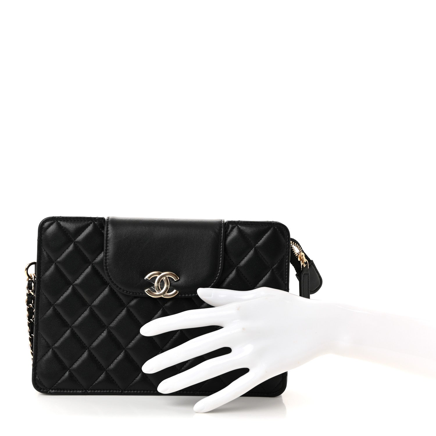 Lambskin Quilted CC Pouch Wristlet Black