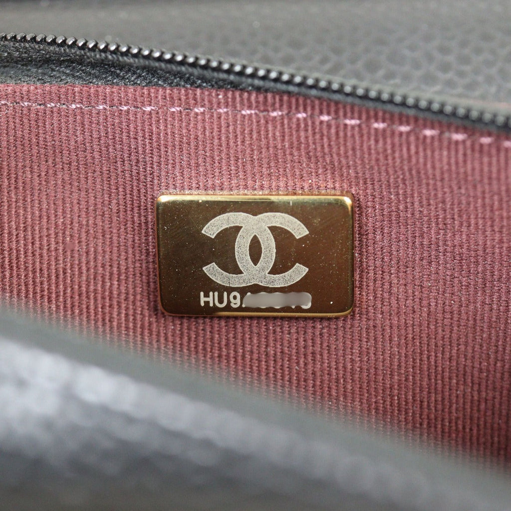 Chanel Classic Wallet on Chain