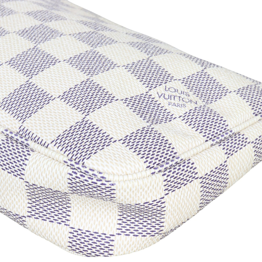Louis Vuitton Pochette Accessoires Damier Azur