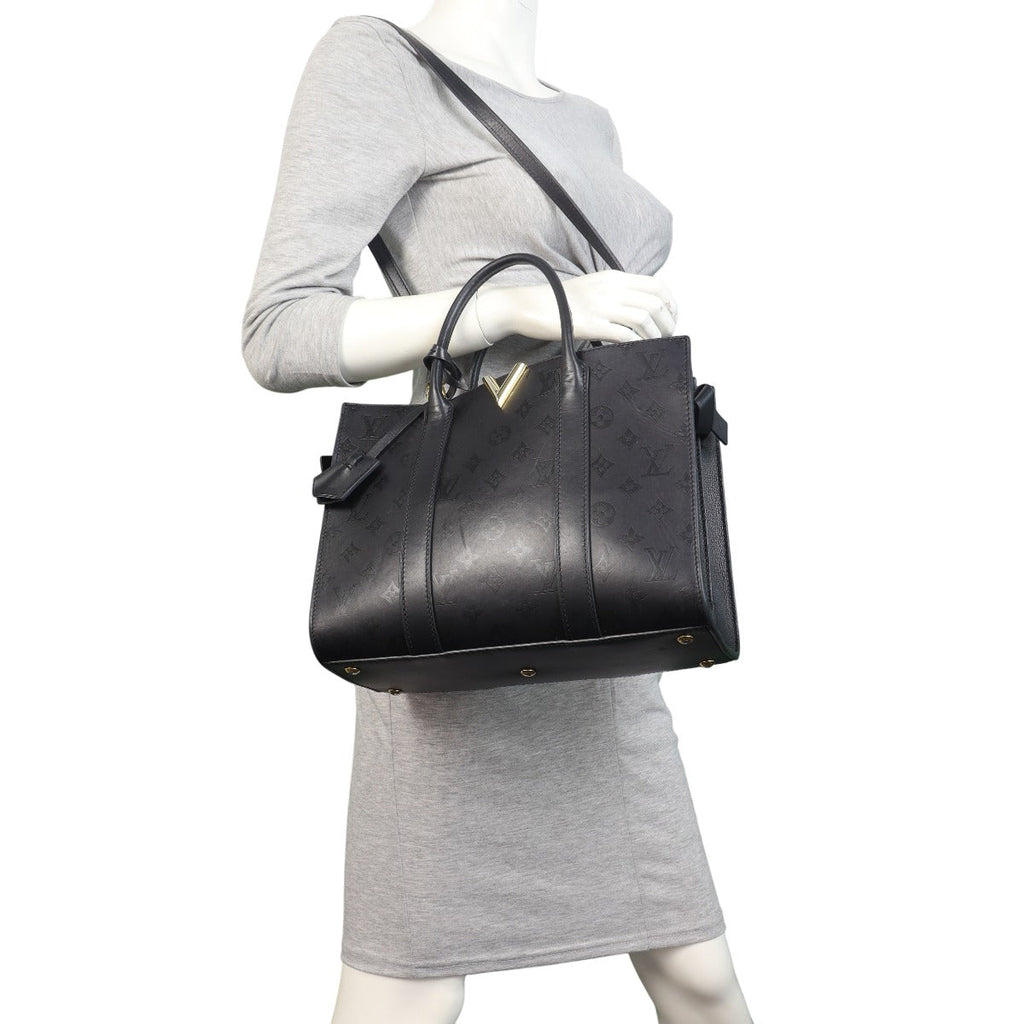 Louis Vuitton Very Tote MM Monogram Cuir Plume
