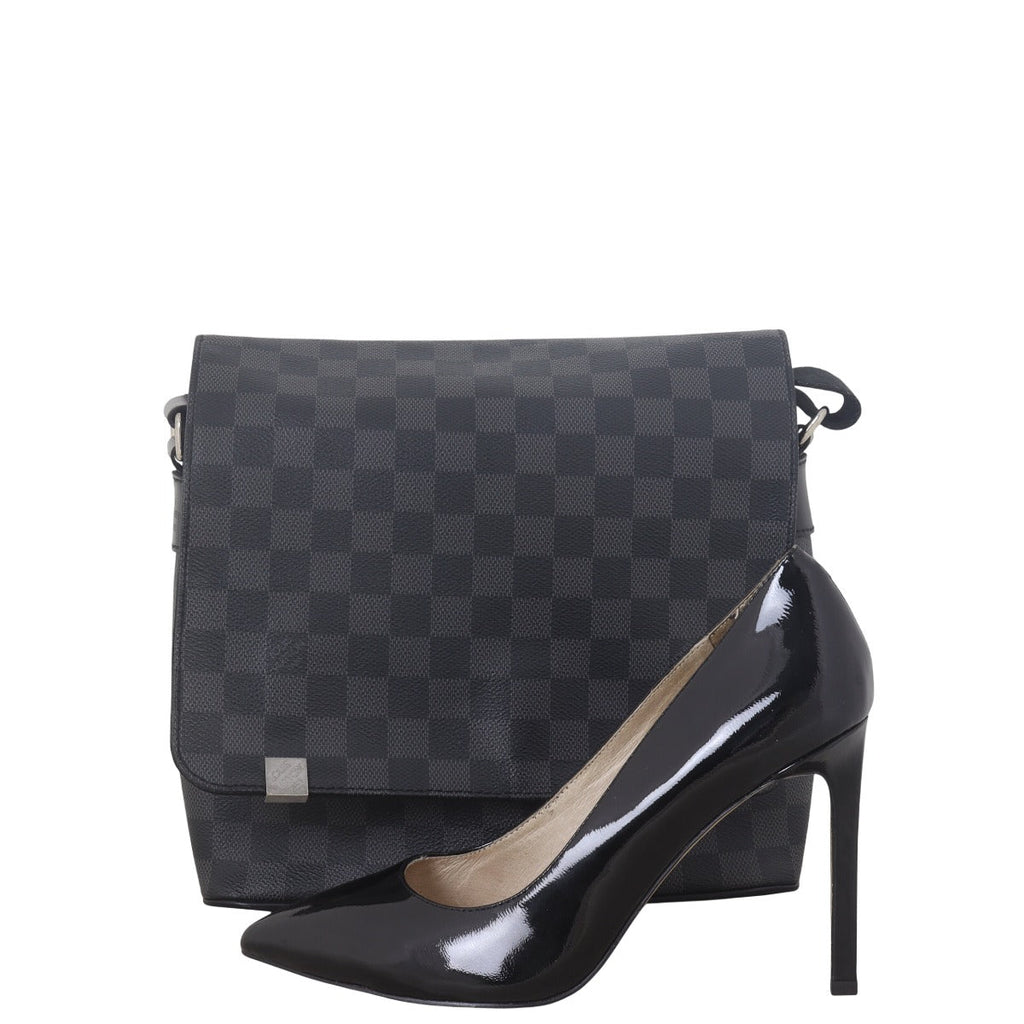 Louis Vuitton District PM Damier Graphite