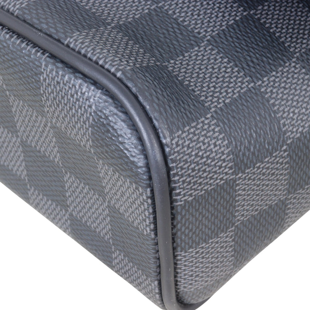 Louis Vuitton District PM Damier Graphite