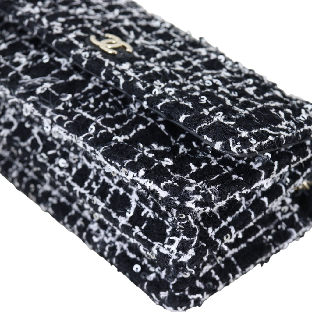 Chanel Classic Wallet on Chain Tweed