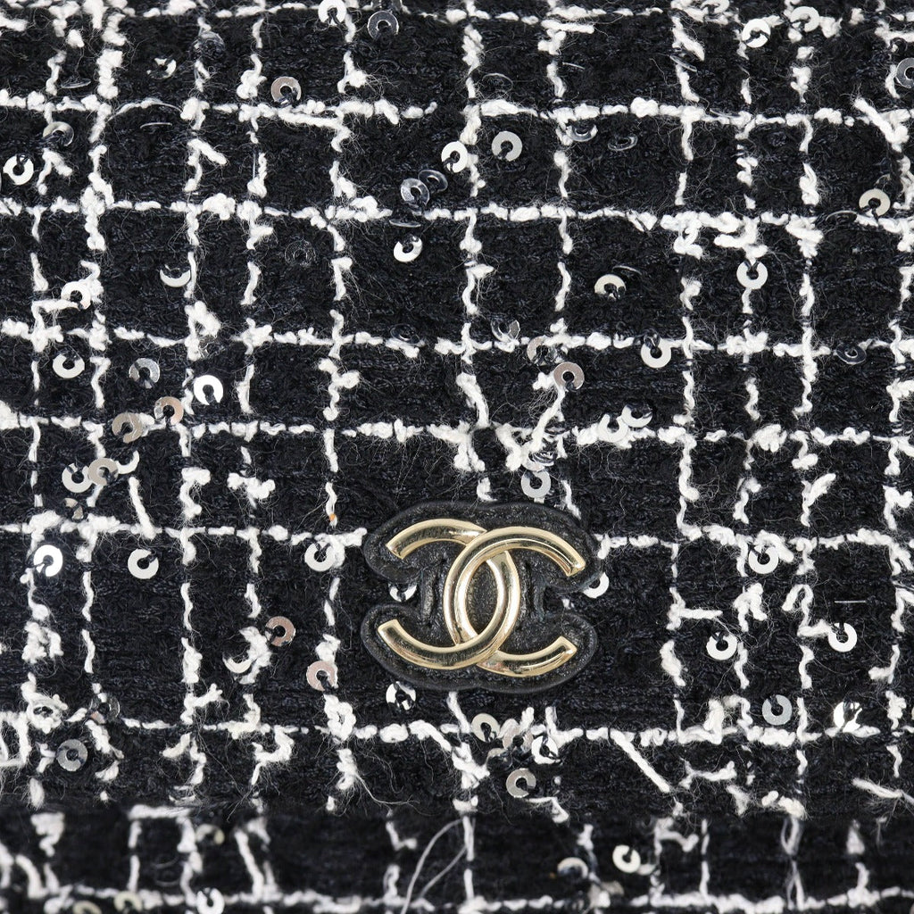 Chanel Classic Wallet on Chain Tweed