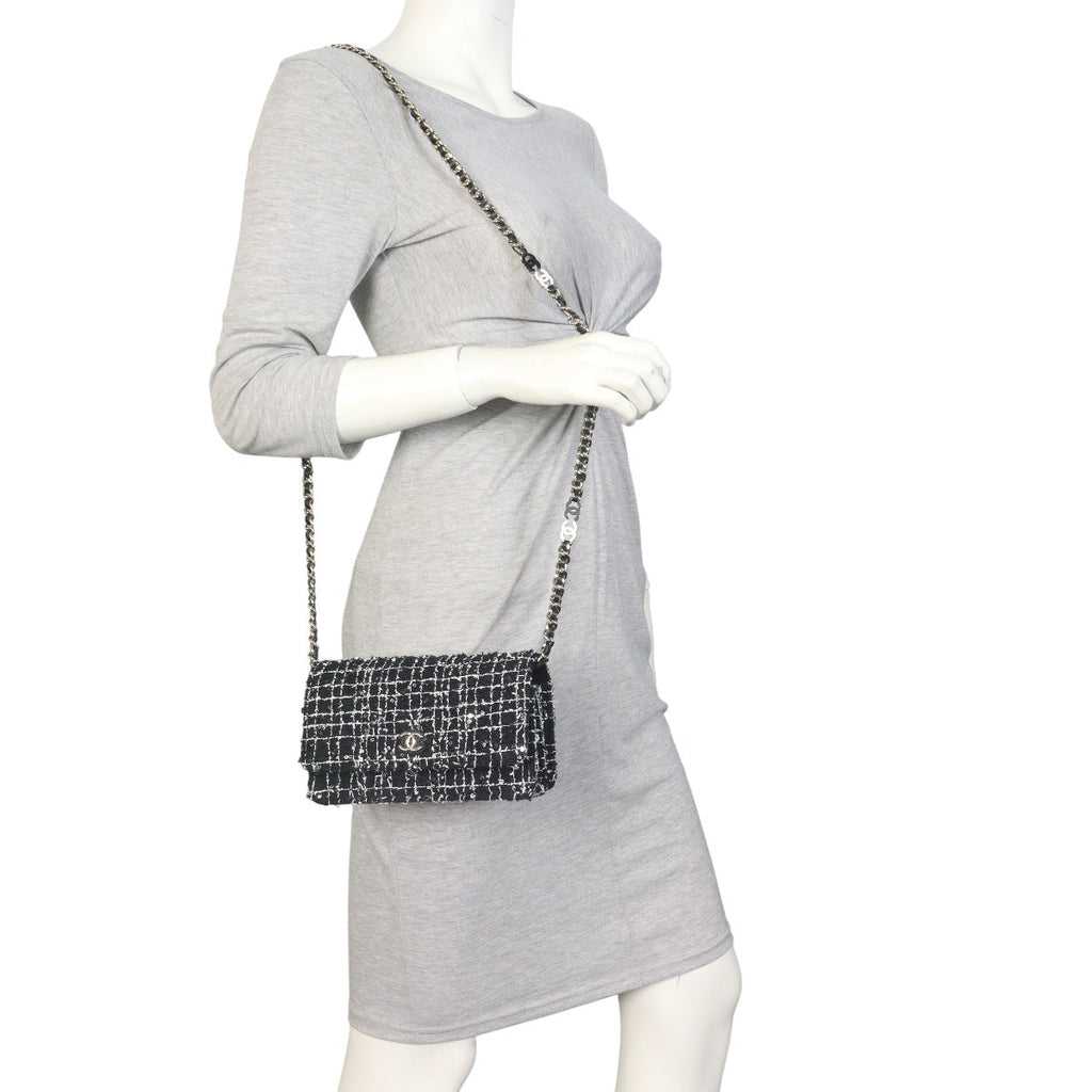 Chanel Classic Wallet on Chain Tweed