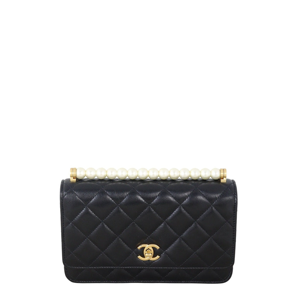 Chanel Chic Pearls Wallet on Chain