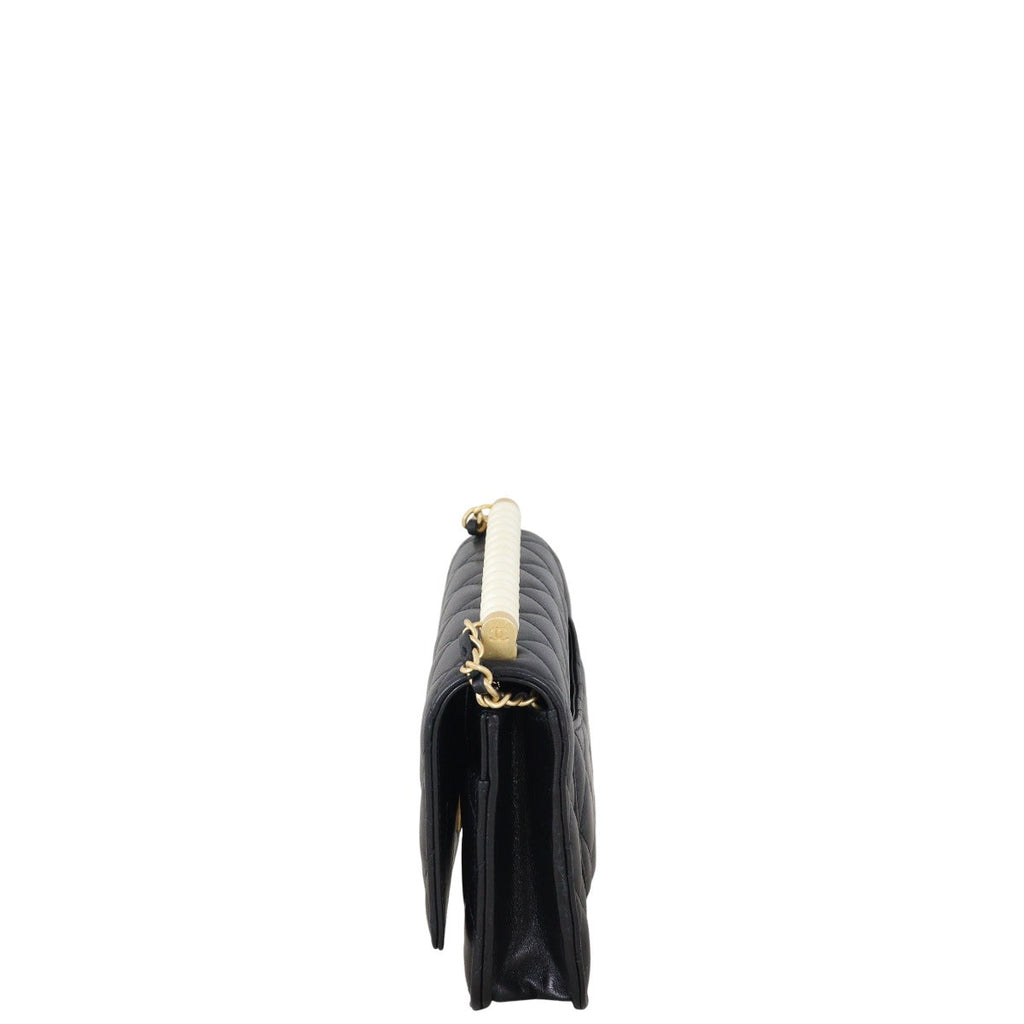 Chanel Chic Pearls Wallet on Chain