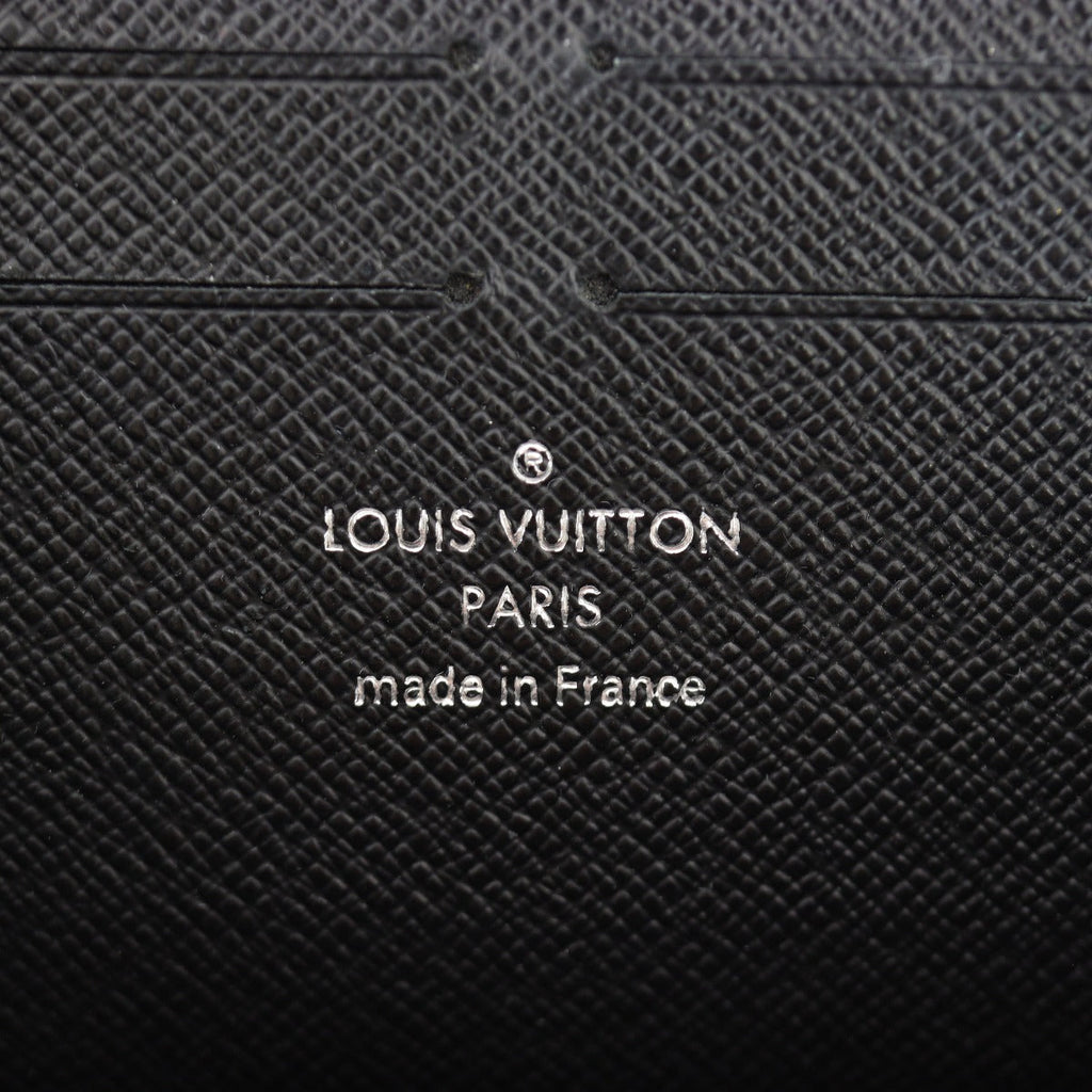 Louis Vuitton Twist Chain Wallet