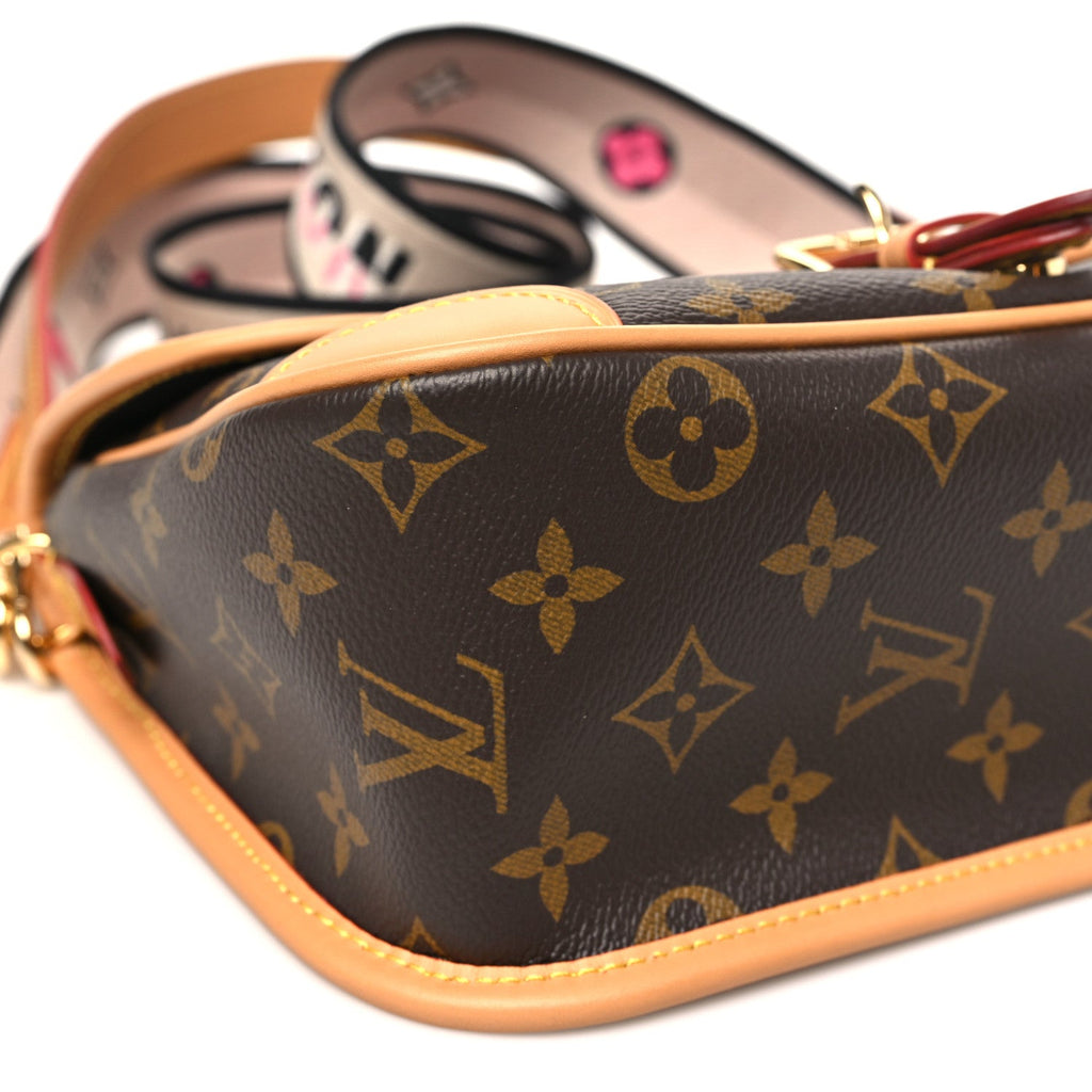 Monogram Diane Black