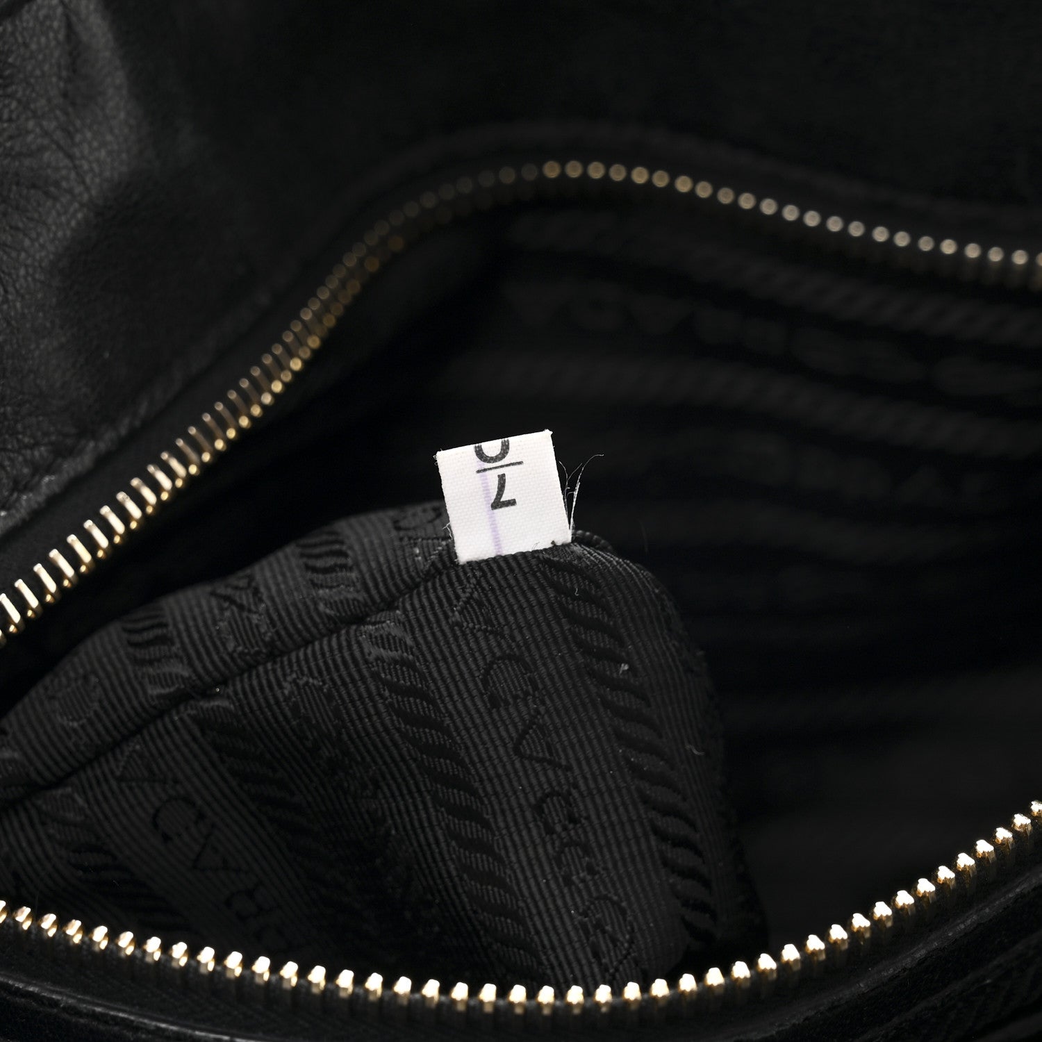Tessuto Nylon Gaufre Tote Black