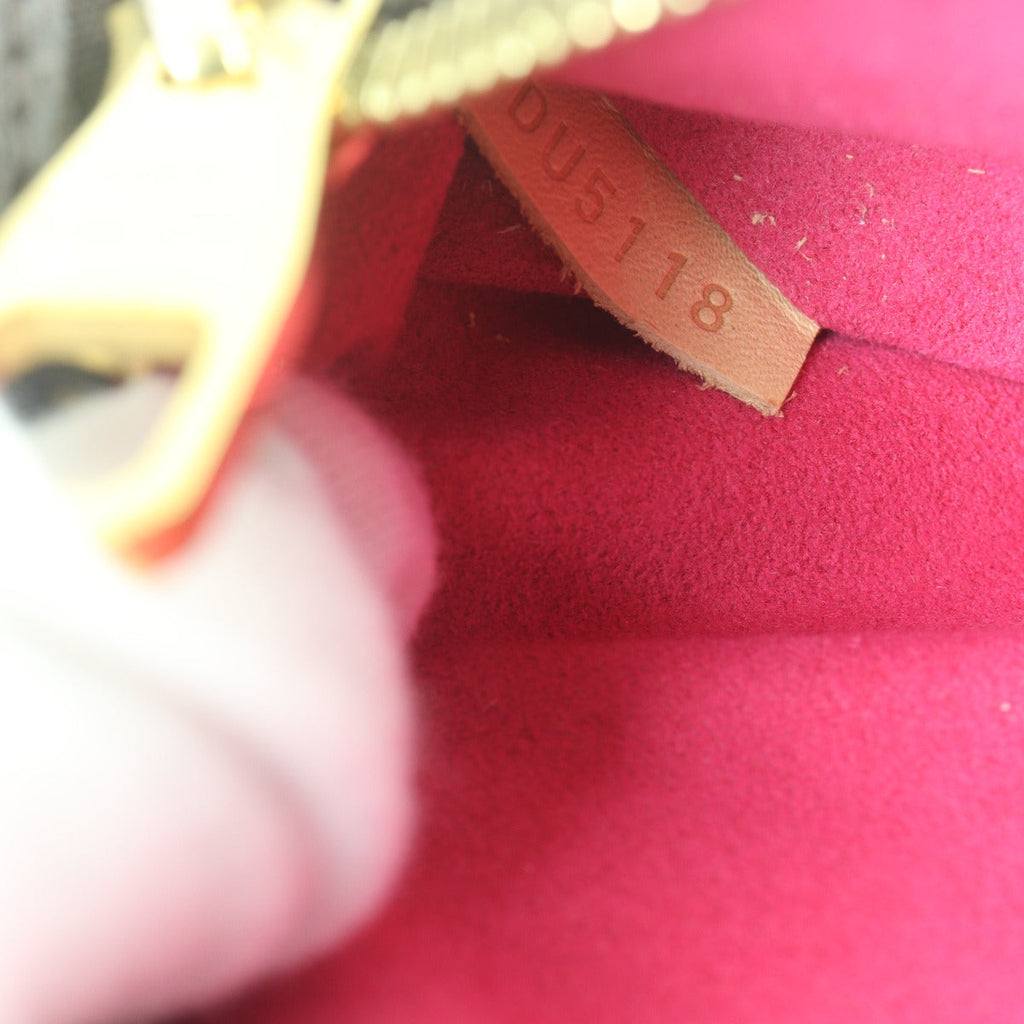 Louis Vuitton Pochette Metis Monogram Love Lock