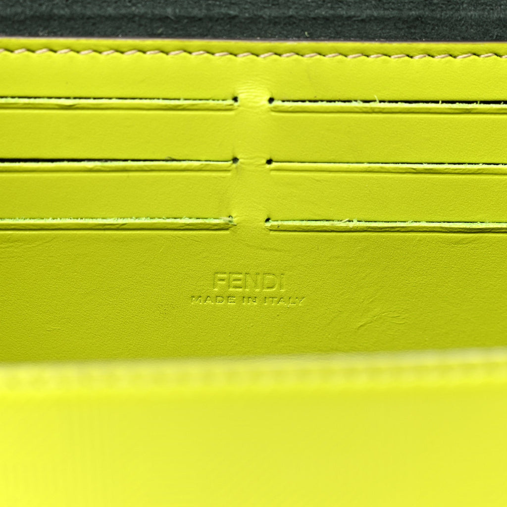Vitello King FF Lines Embossed Baguette Soft Trunk Wasabi