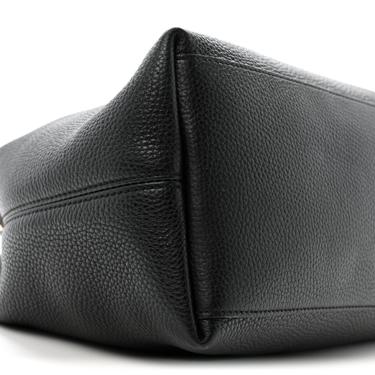Pebbled Calfskin Medium Soho Chain Shoulder Bag Black