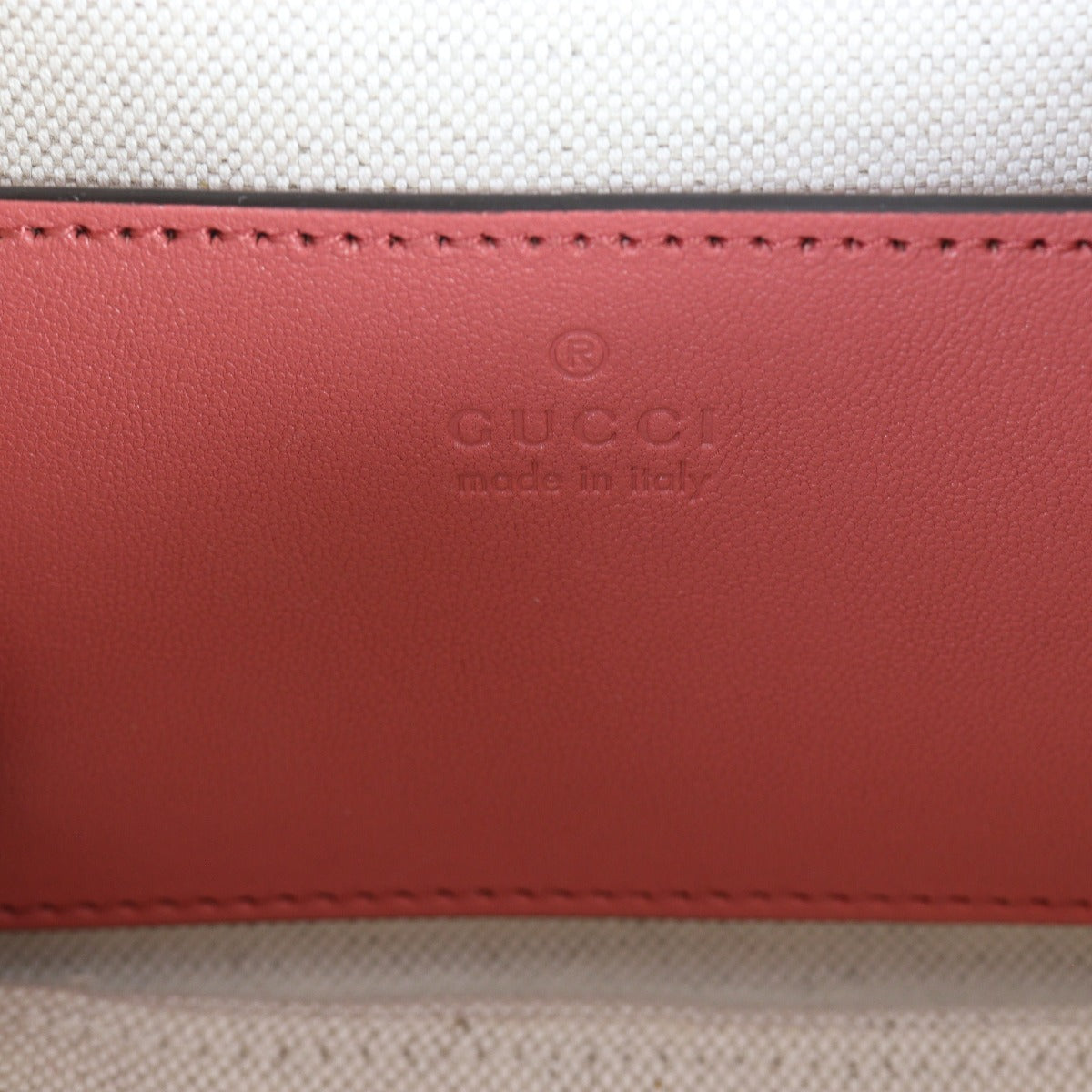 Gucci Interlocking G Blondie Vanity Small