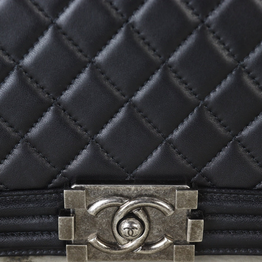 Chanel Boy Old Medium