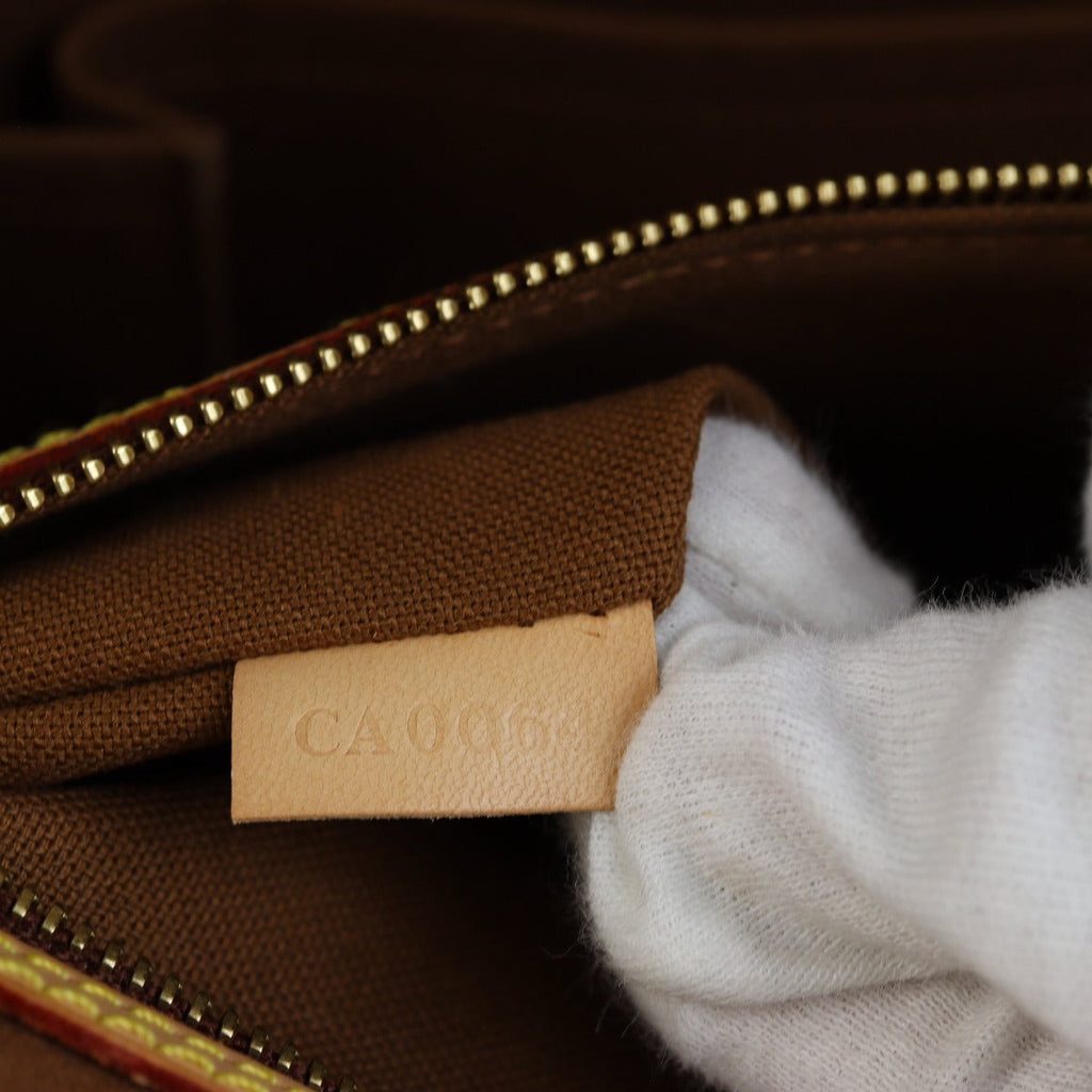 Louis Vuitton Abbesses Messenger Bag Monogram