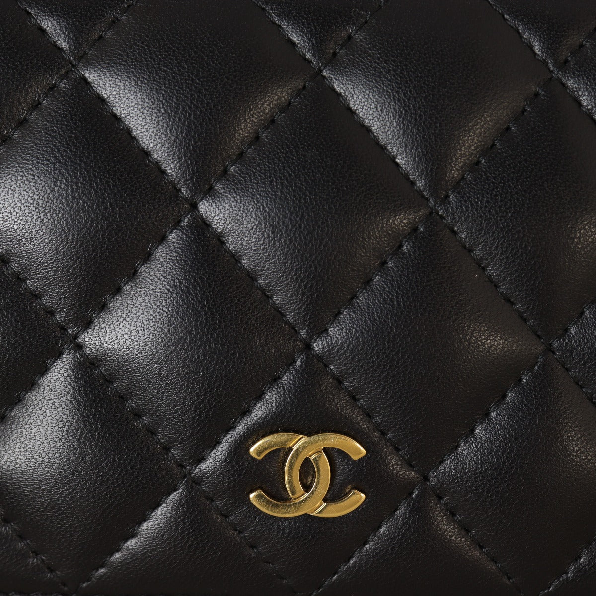 Chanel Classic CC Yen Wallet