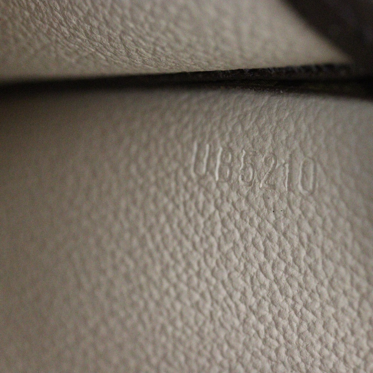 Louis Vuitton Toiletry Pouch 19 Monogram