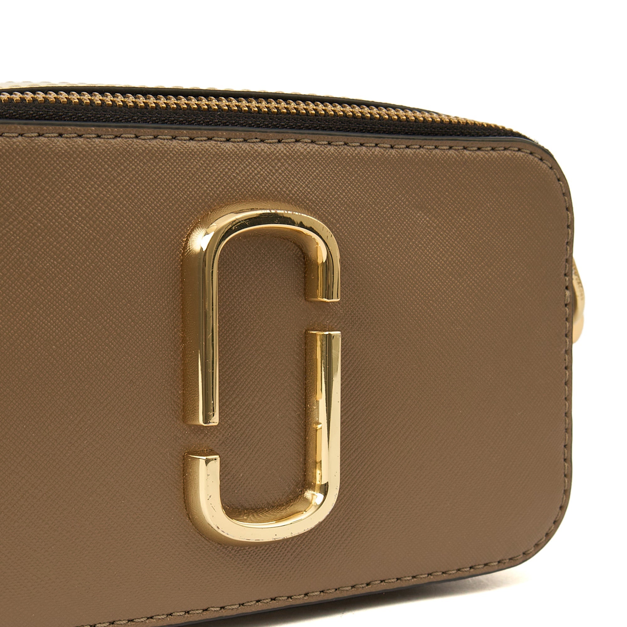 Marc Jacobs Cross Body Snapshot in Brown, Leather