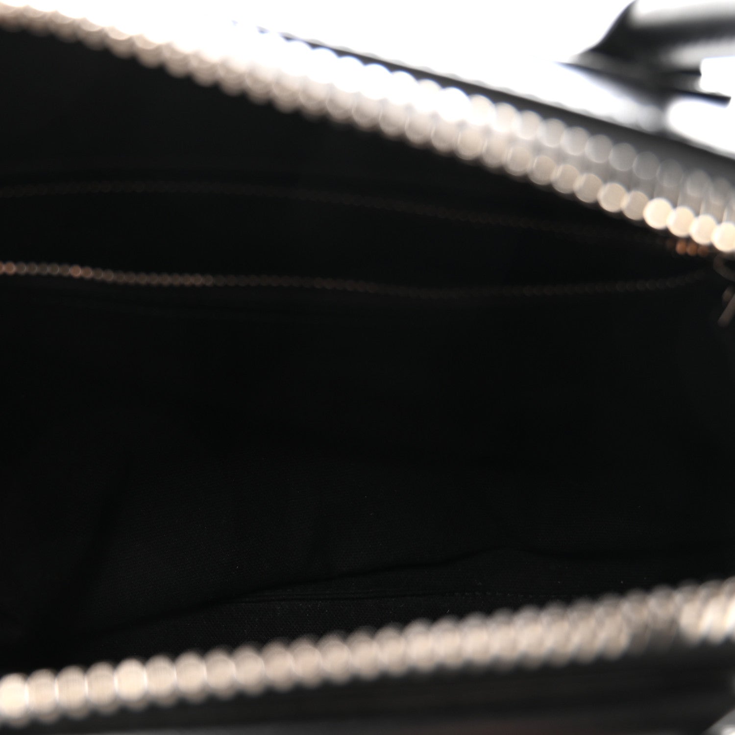 Shiny Lord Calfskin Small Antigona Black