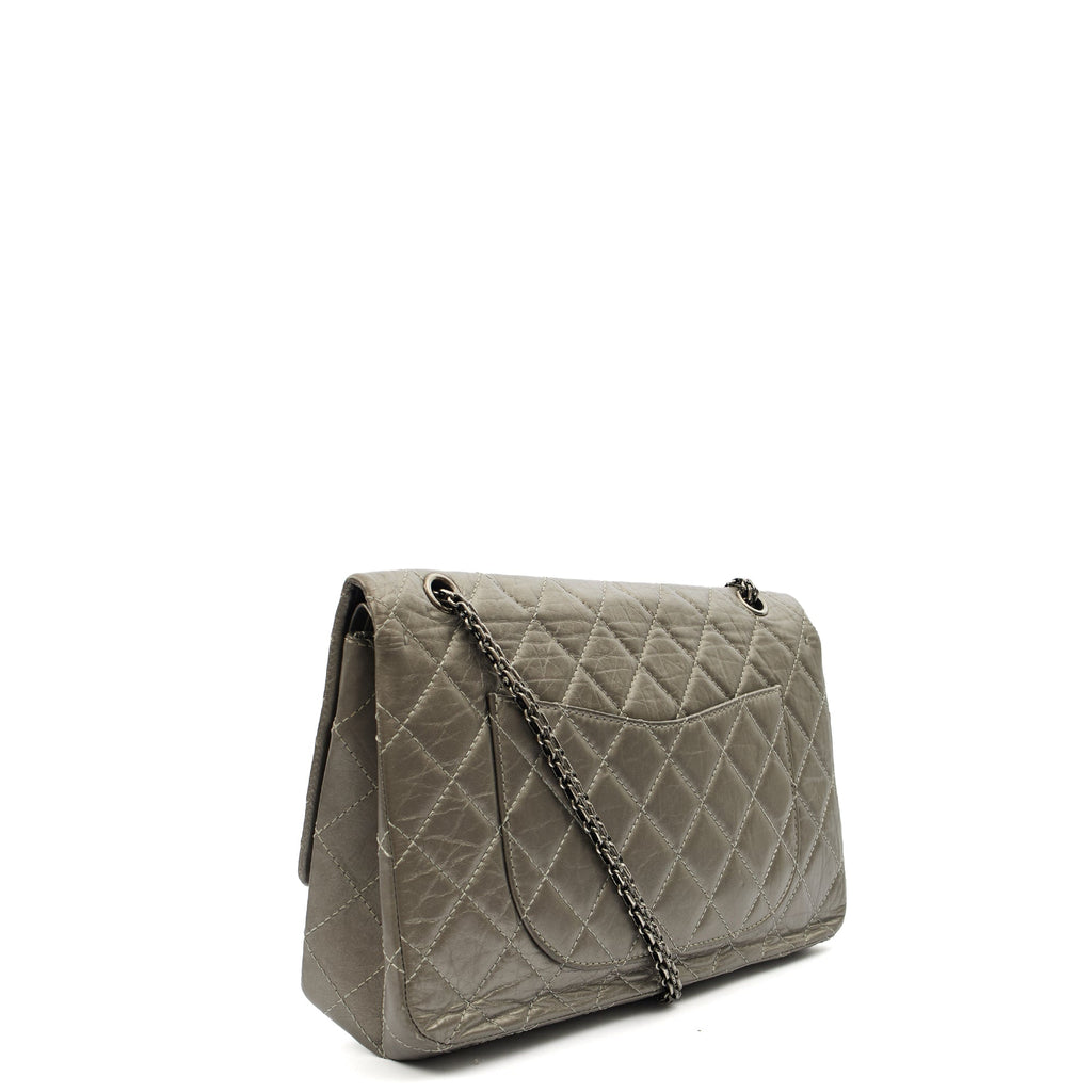Chanel Shoulder Bag 2.55 Reissue in Metallic, Leather