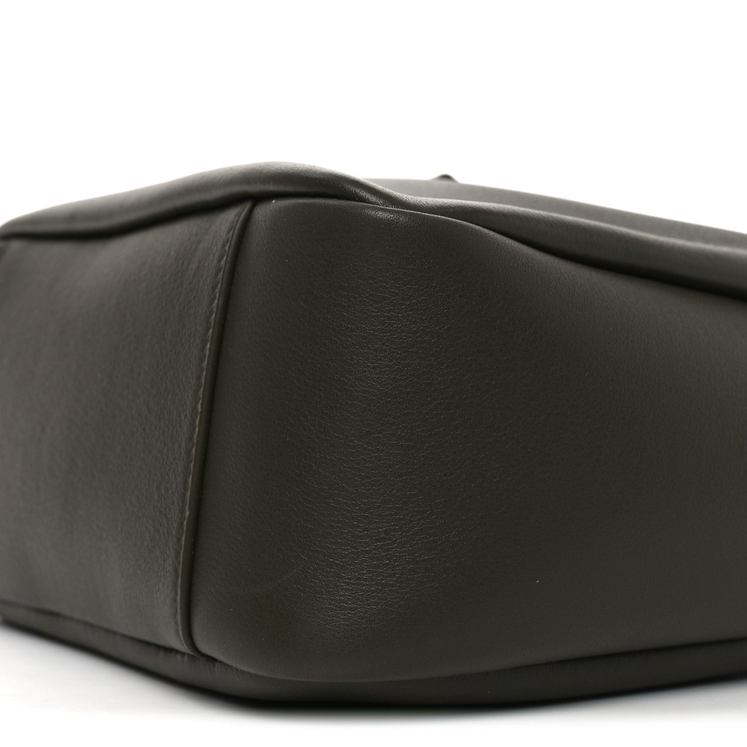 Supple Calfskin Small Le 5 A 7 Soft Hobo Light Musk