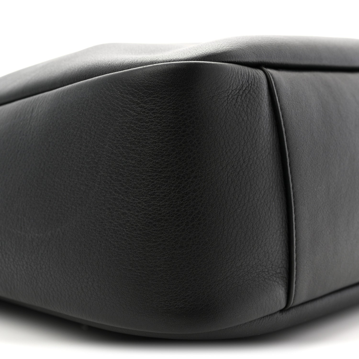 Smooth Calfskin Large Le 5 A 7 Soft Hobo Black