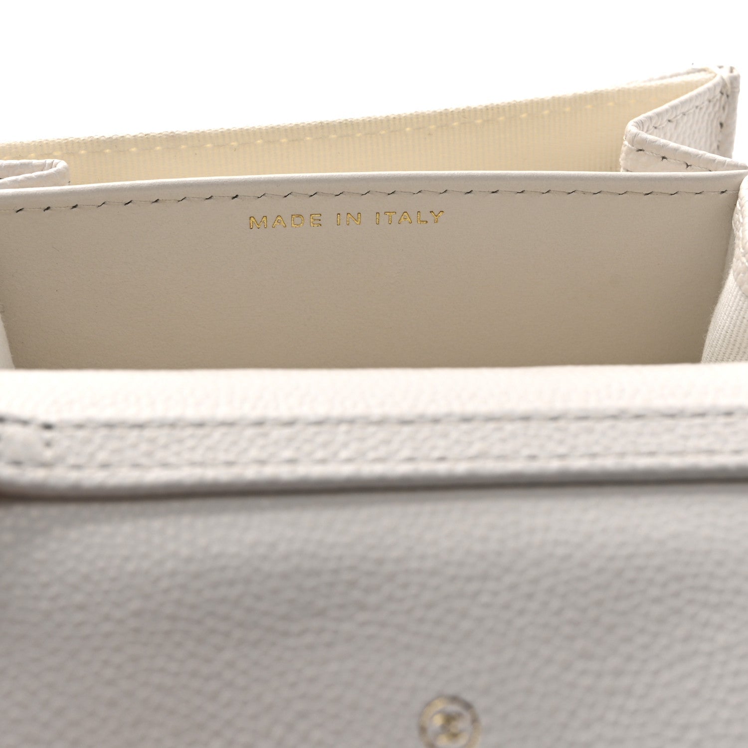 Caviar Quilted Flap  Holder On Chain White