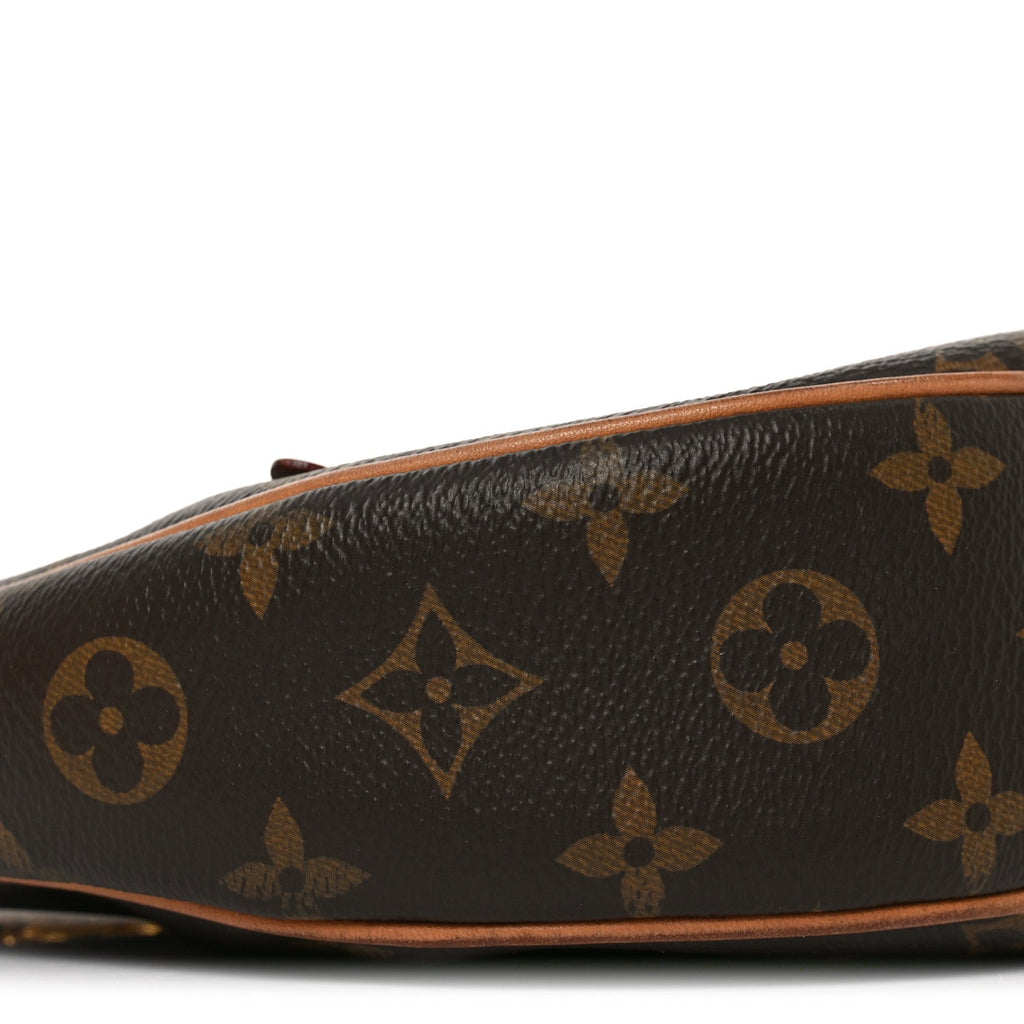 Monogram Loop