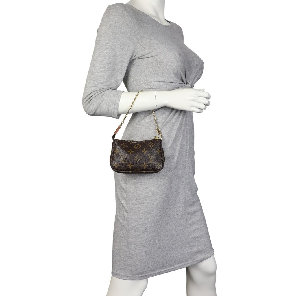 Louis Vuitton Mini Pochette Accessoires Monogram