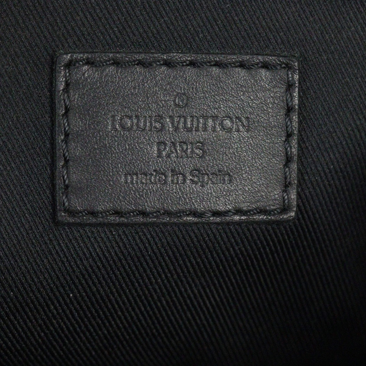 Louis Vuitton Discovery Messenger BB Damier Infini