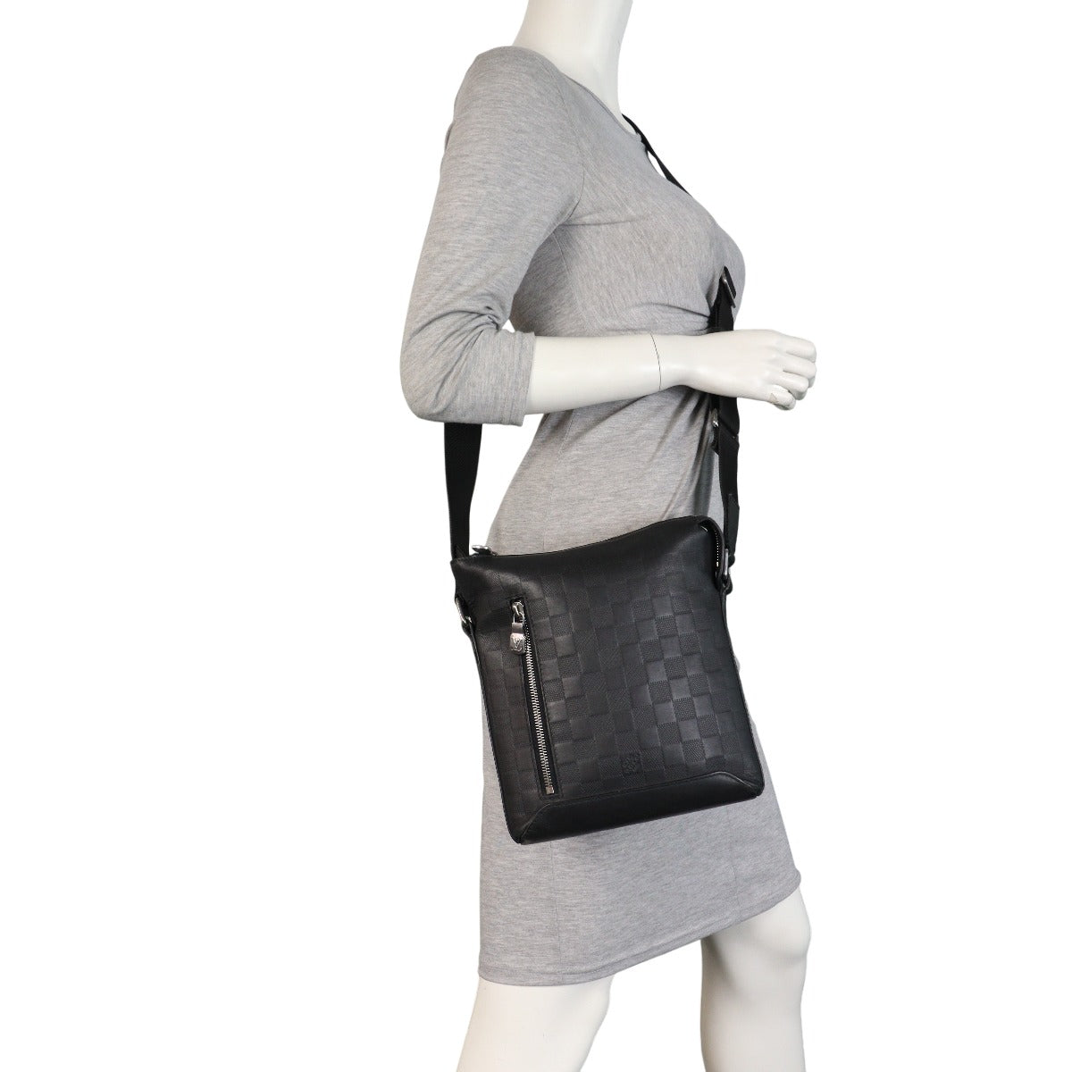 Louis Vuitton Discovery Messenger BB Damier Infini
