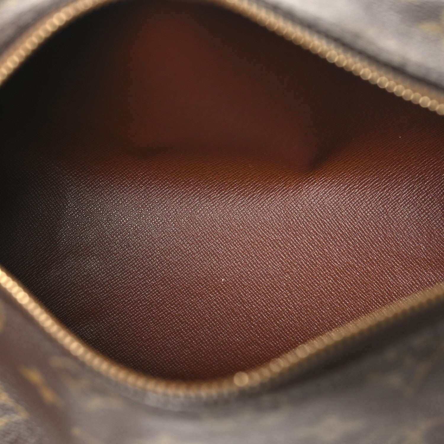 Monogram Papillon 26
