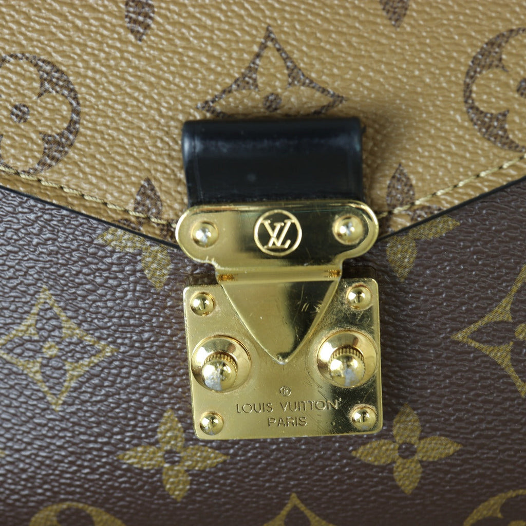 Louis Vuitton Pochette Metis Monogram Reverse